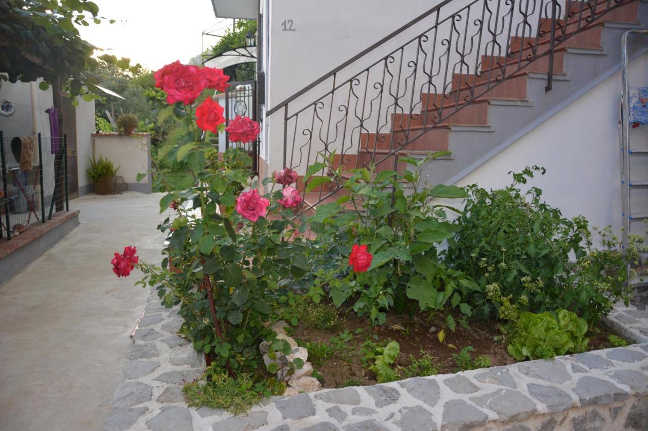 הוילה טרמונטי Antica Casa Cavaliere מראה חיצוני תמונה